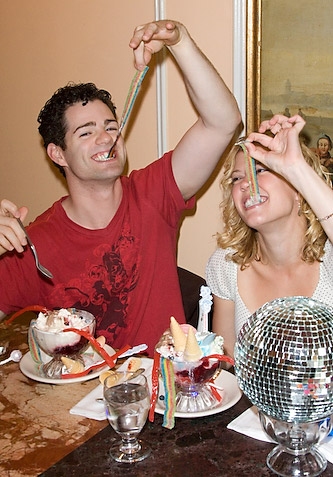 Photo Coverage: Xanadu Cast Enjoys 'Strange Magic' Sundae at Serendipity 3 Image