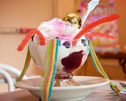 Photo Coverage: Xanadu Cast Enjoys 'Strange Magic' Sundae at Serendipity 3 Image