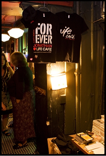 Photo Flash: Life Cafe Dedication in Honor of RENT Creator Jonathan Larson 