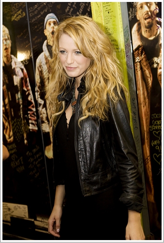 Photo Coverage: Final 'RENT' Performance Arrivals Image