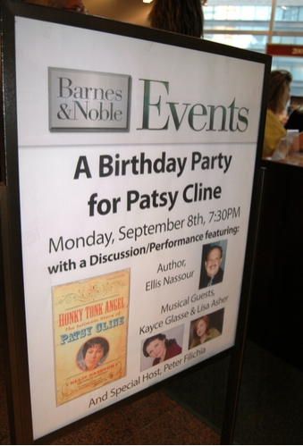 Photo Coverage: Nassour, Asher and Glasse Celebrate 'Honky Tonk Angel' at Barnes & Noble Image