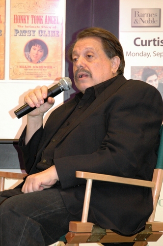 Photo Coverage: Nassour, Asher and Glasse Celebrate 'Honky Tonk Angel' at Barnes & Noble Image