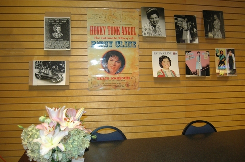 Photo Coverage: Nassour, Asher and Glasse Celebrate 'Honky Tonk Angel' at Barnes & Noble Image