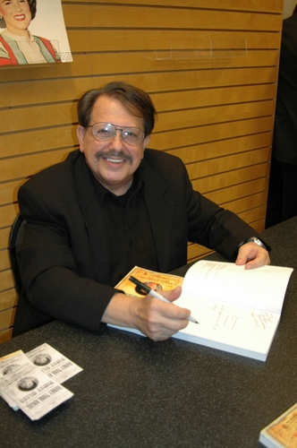 Photo Coverage: Nassour, Asher and Glasse Celebrate 'Honky Tonk Angel' at Barnes & Noble Image