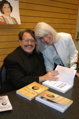 Photo Coverage: Nassour, Asher and Glasse Celebrate 'Honky Tonk Angel' at Barnes & Noble Image