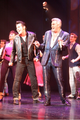 Photo Coverage: Taylor Hicks Final Curtain Call for 'Grease' Image