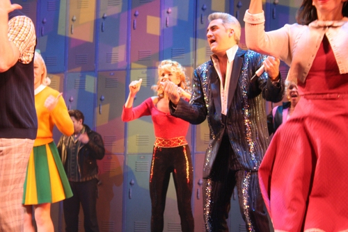 Taylor Hicks and the Grease ensemble Photo