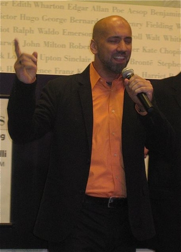 Photo Coverage: Uptown Express Performs at Lincoln Center Barnes & Noble Image