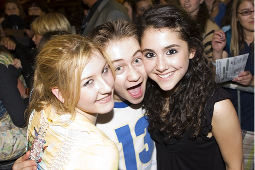 Caitlin Gann, Riley Costello and Ariana Grande

 Photo