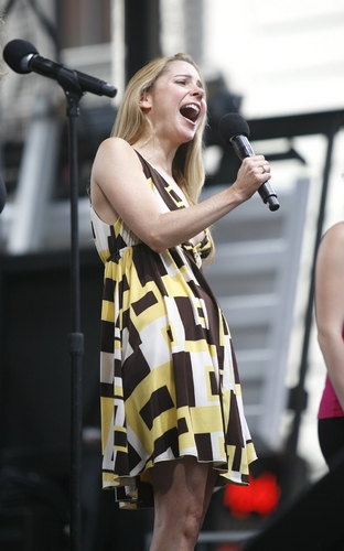 Photo Coverage: Broadway on Broadway Perfomance Part Two Image