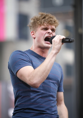 Photo Coverage: Broadway on Broadway Perfomance Part Two Image