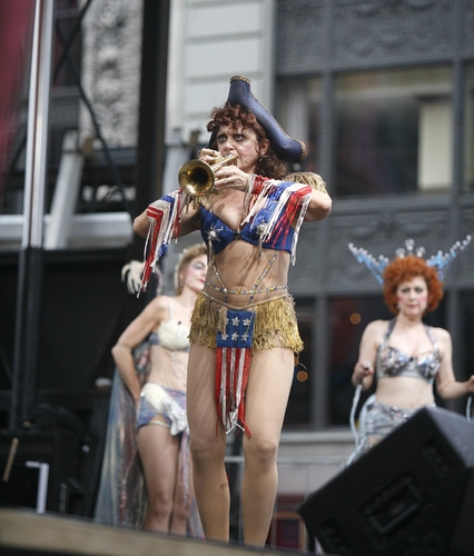 Photo Coverage: Broadway on Broadway Perfomance Part Two Image