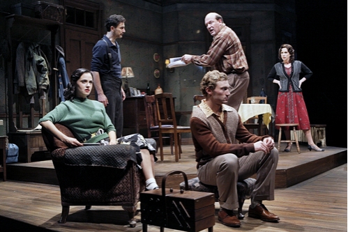 Photo Flash: 'A View from the Bridge' at the Guthrie Image