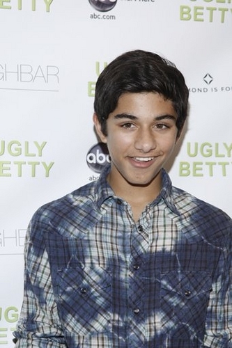 Photo Coverage: 'Ugly Betty' 3rd Season Premiere Party Image