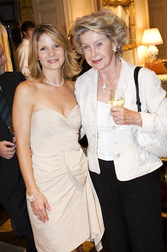 Photo Coverage: O'Hara Sings at The Broadway Walk of Stars Foundation Gala Image