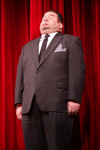Photo Coverage: Hitchcock Look-A-Like Contest at 'The 39 Steps' Image