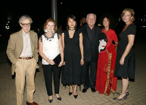 
Woody Allen, Soon-Yi Previn and guests
 Photo