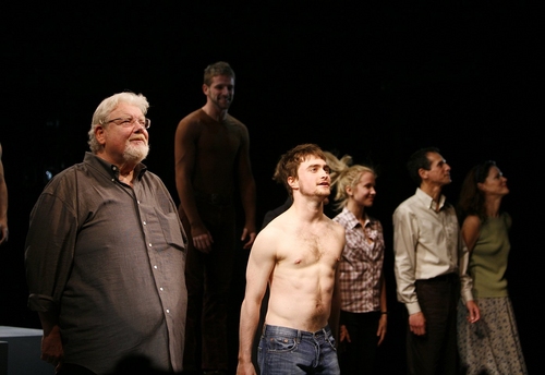 Richard Griffiths, Daniel Radcliffe and the cast Photo