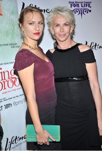 Mickey Sumner and Trudy Styler Photo