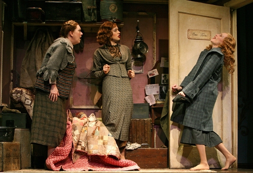 Photo Flash: To Be Or Not to Be at Manhattan Theatre Club Image