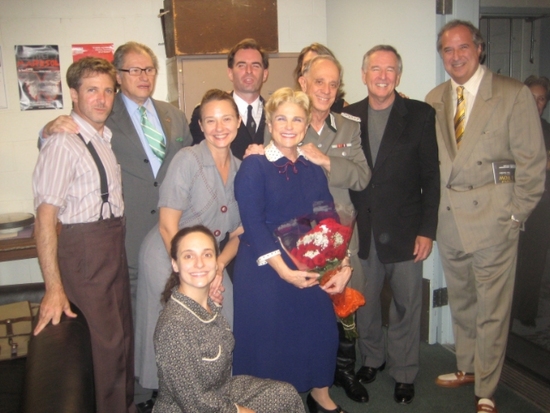 Photo Flash: 'A Date for 8' with Feldshuh at The Theatre Museum Image