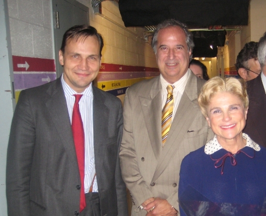 Photo Flash: 'A Date for 8' with Feldshuh at The Theatre Museum Image
