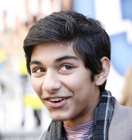 Photo Coverage: '13' Opening Night Arrivals Image