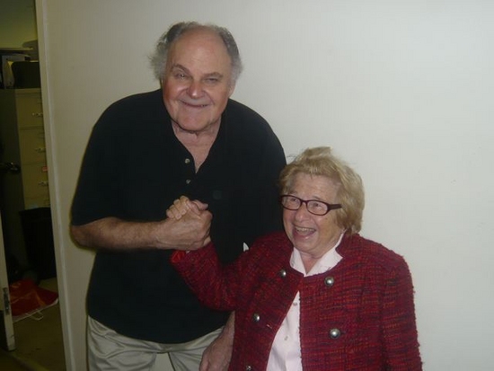Photo Flash: Dr. Ruth Visits 'Enter Laughing' Image