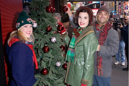 Photo Coverage: 'Irving Berlin's White Christmas' Celebrates Box Office Opening Image