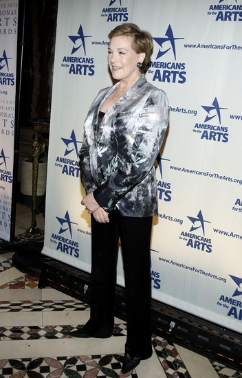 Julie Andrews Photo