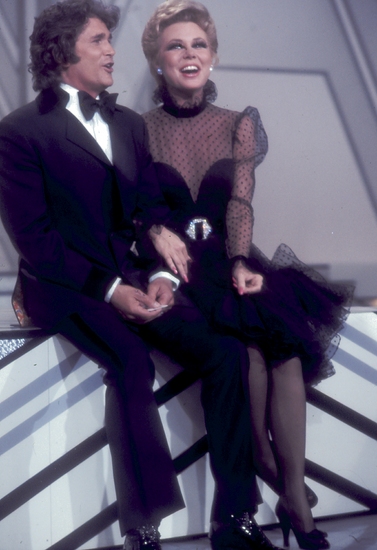 Photo Flash: Mitzi Gaynor to Release 'Razzle Dazzle!' on 11/18 Image