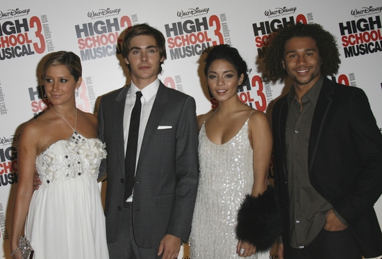 Photo Flash: High School Musical 3 Opens in Paris, France Image