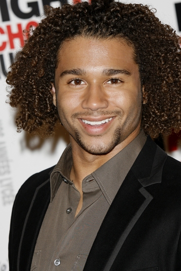 Photo Flash: High School Musical 3 Opens in Paris, France Image