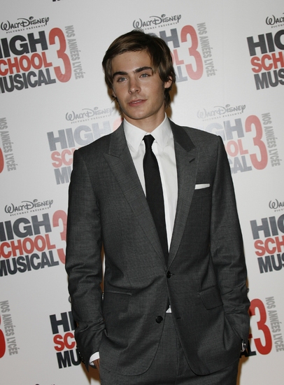 Photo Flash: High School Musical 3 Opens in Paris, France Image