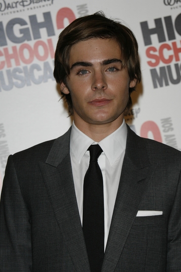 Photo Flash: High School Musical 3 Opens in Paris, France Image