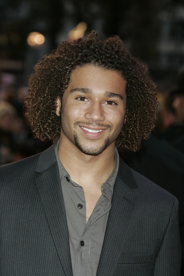 Photo Flash: High School Musical 3 Opens in London Image