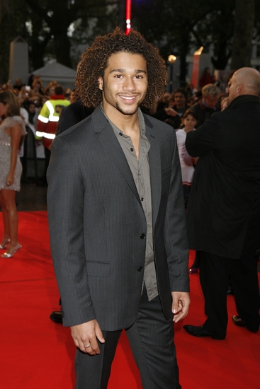 Photo Flash: High School Musical 3 Opens in London Image