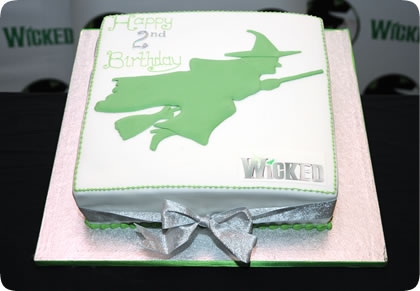 Photo Coverage: 'Wicked' in London Celebrates Two Years Image