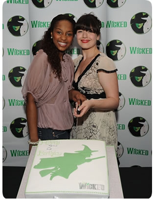 Photo Coverage: 'Wicked' in London Celebrates Two Years Image