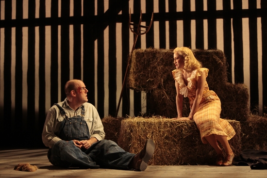 Photo Flash: 'Of Mice and Men' at Westport Country Playhouse Image