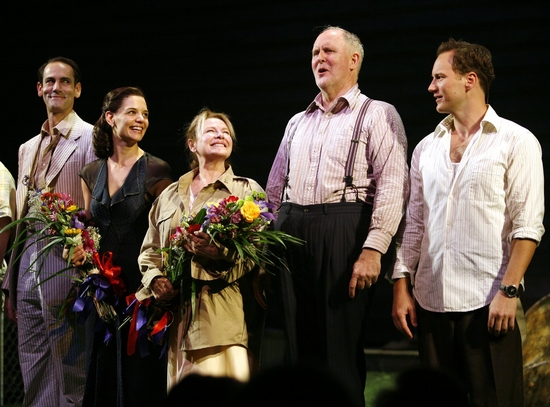 Damian Young, Katie Holmes, Dianne Wiest, John Lithgow and Patrick Wilson
 Photo