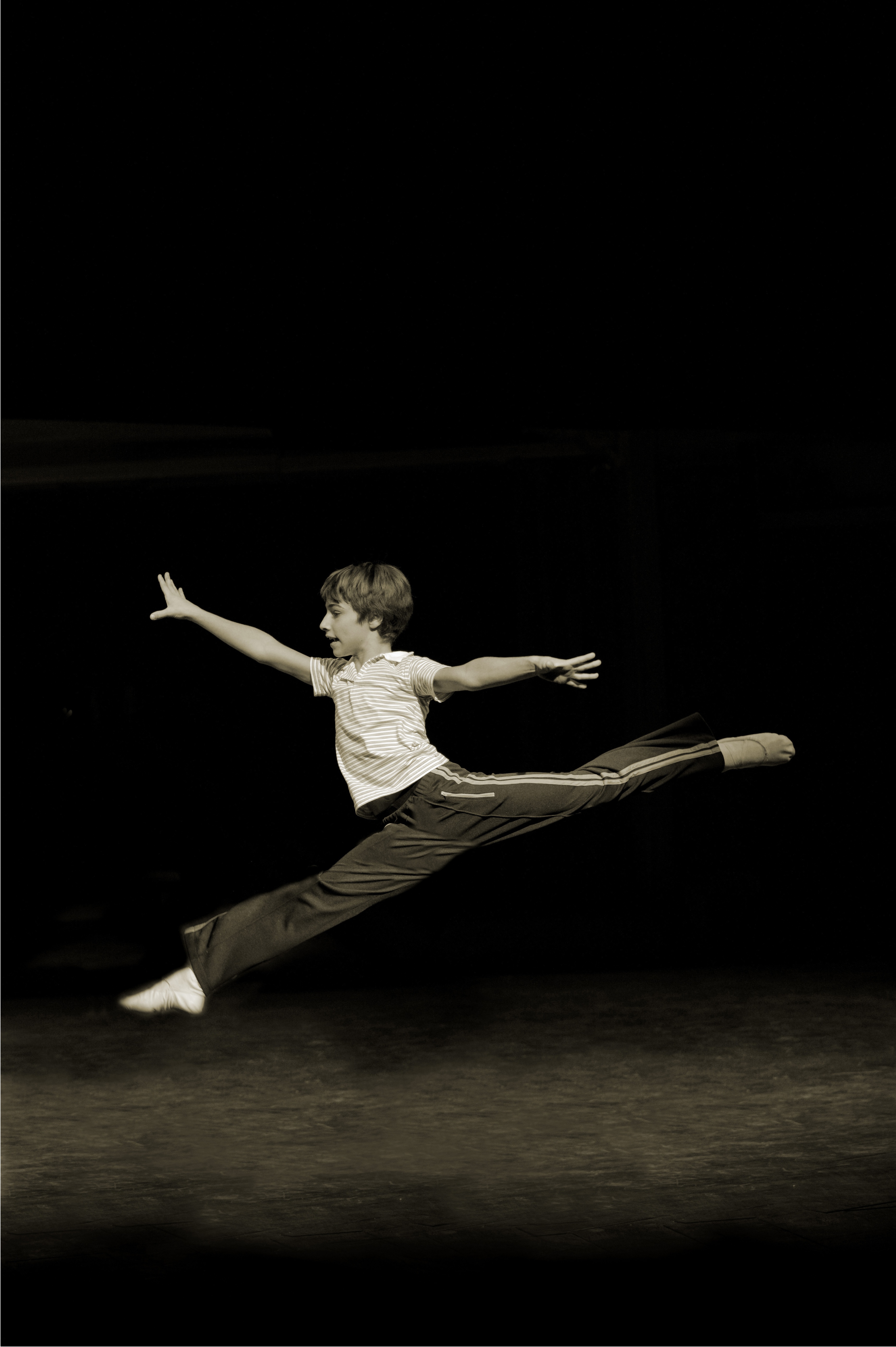 Photo Flash: Sneak Peek of BILLY ELLIOT, Opening on Broadway 11/13 Image