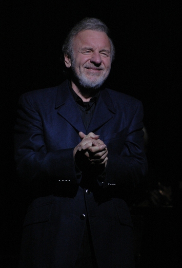 Photo Coverage: Colm Wilkinson in 'Broadway & Beyond' at Town Hall Image