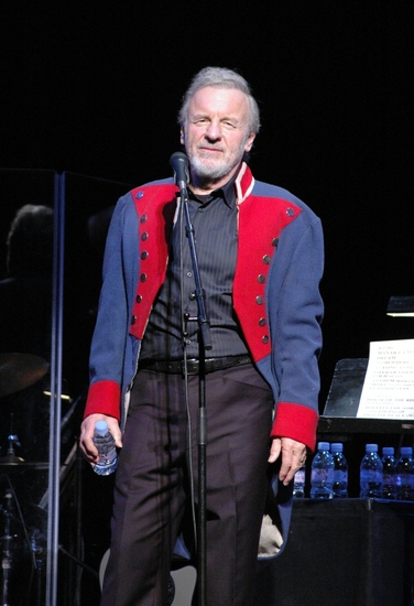 Photo Coverage: Colm Wilkinson in 'Broadway & Beyond' at Town Hall Image