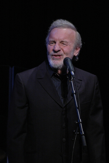 Photo Coverage: Colm Wilkinson in 'Broadway & Beyond' at Town Hall Image