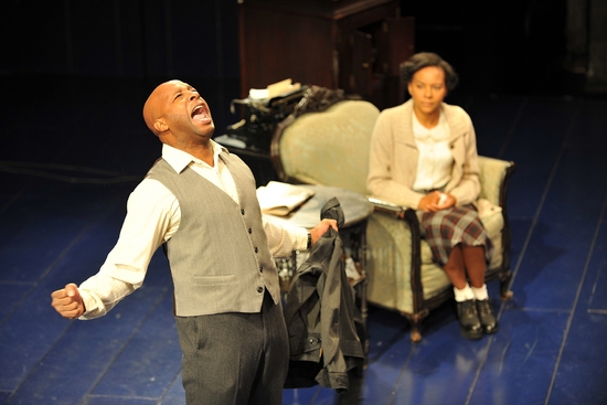 Photo Flash: Steppenwolf's THE GLASS MENAGERIE Image