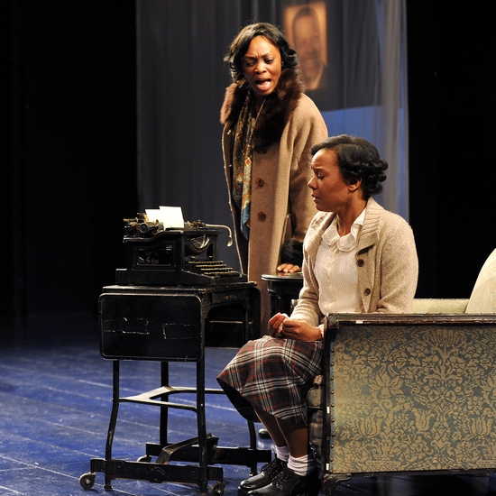 Photo Flash: Steppenwolf's THE GLASS MENAGERIE Image