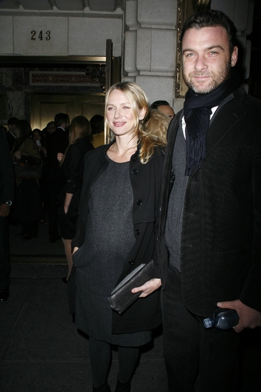 Naomi Watts and Liev Schreiber Photo