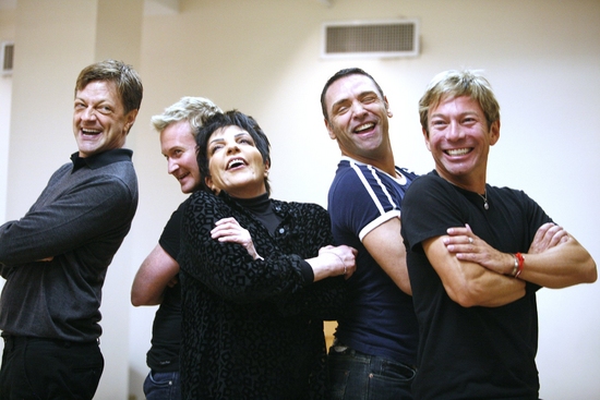 Liza Minnelli with Jim Caruso, Johnny Rodgers, Tiger Martina and Cortes Alexander
 Photo