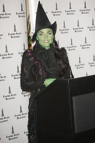 Photo Coverage: Kerry Ellis and Stephen Schwartz Light the Empire State Building WICKED Green Image